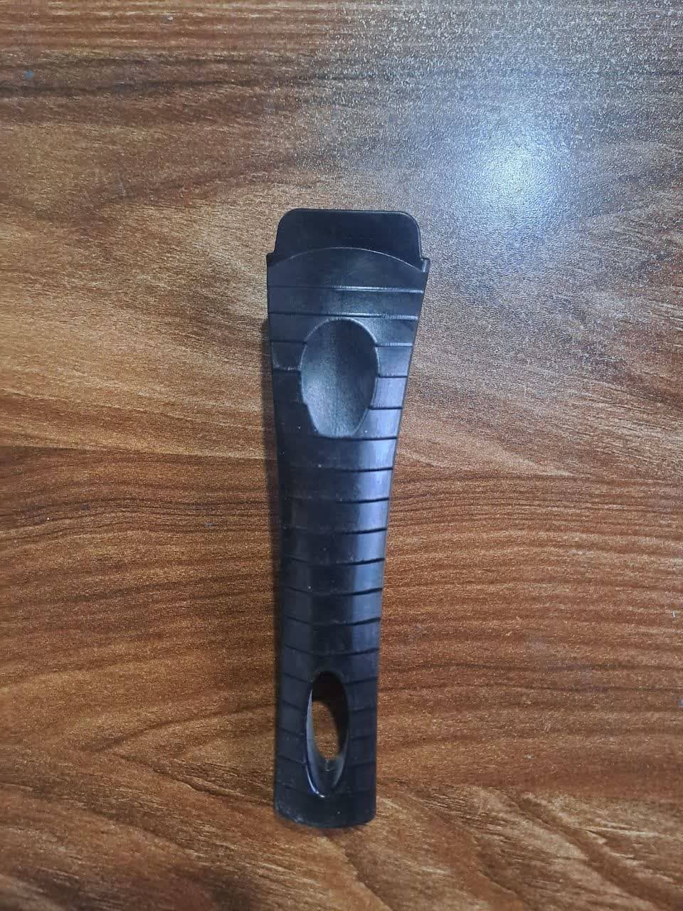 دستگیره تابه چدن ترک